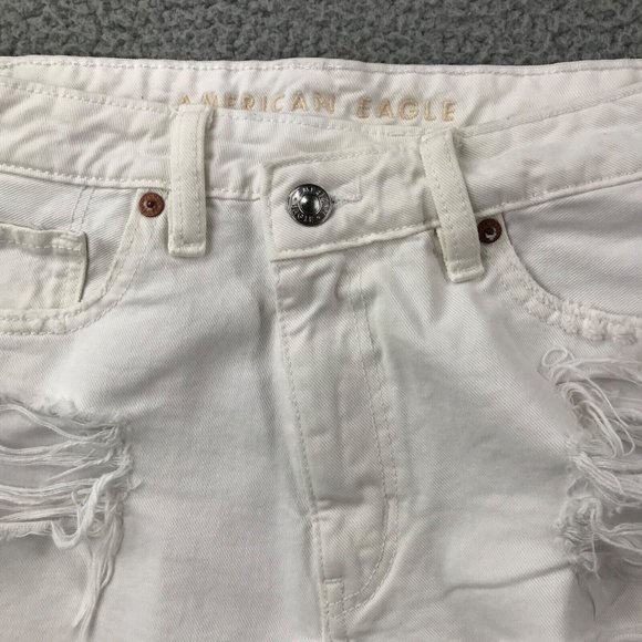 AMERICAN EAGLE Size 6 Highest Rise Distressed White Baggy Cut Off Shorts - Picture 14 of 16